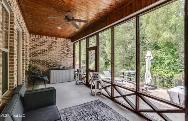 $469,000 | 108 Wingspan Way, Madison, MS 39110