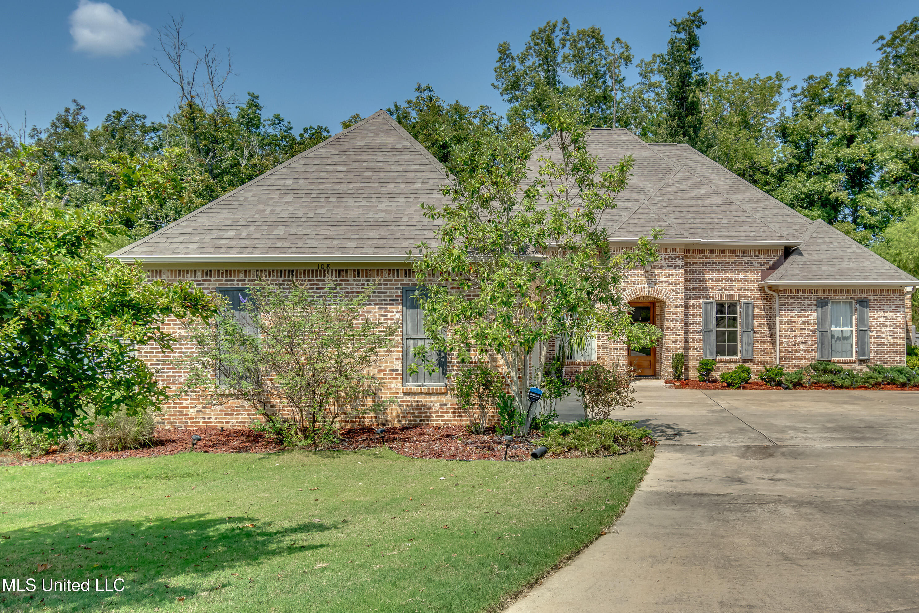 108 Wingspan Way Madison, MS 39110 - Photo 5 of 66 108 Wingspan-8
