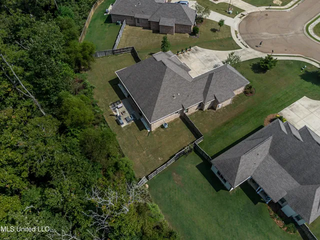 $469,000 | 108 Wingspan Way, Madison, MS 39110