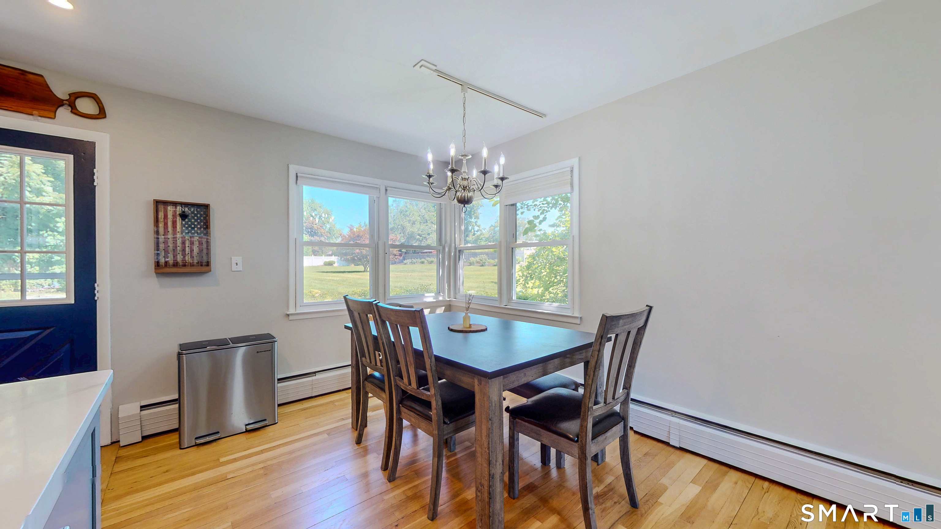 347 Edison Road Trumbull, CT 06611 - Photo 11 of 38