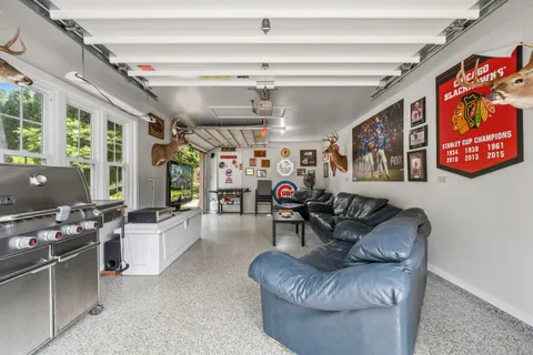 $949,000 | 837 Van Slyke Drive, Fontana, WI 53125