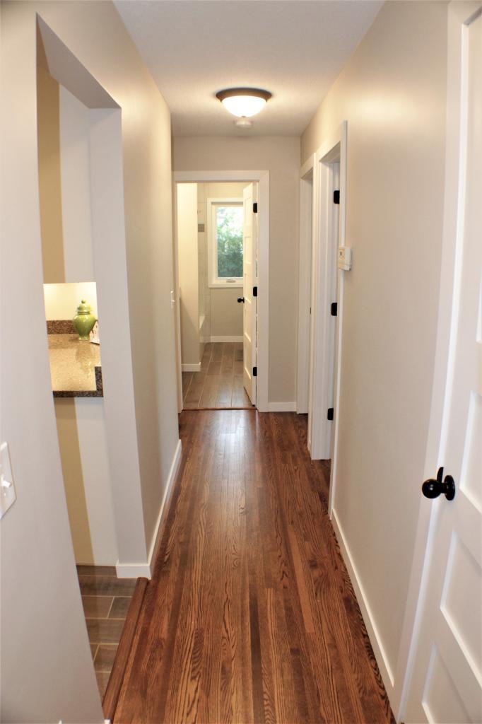 5221 Meadow Ridge Edina, MN 55439 - Photo 11 of 49