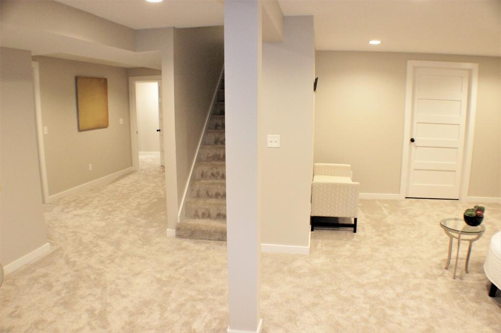 5221 Meadow Ridge Edina, MN 55439 - Photo 14 of 49