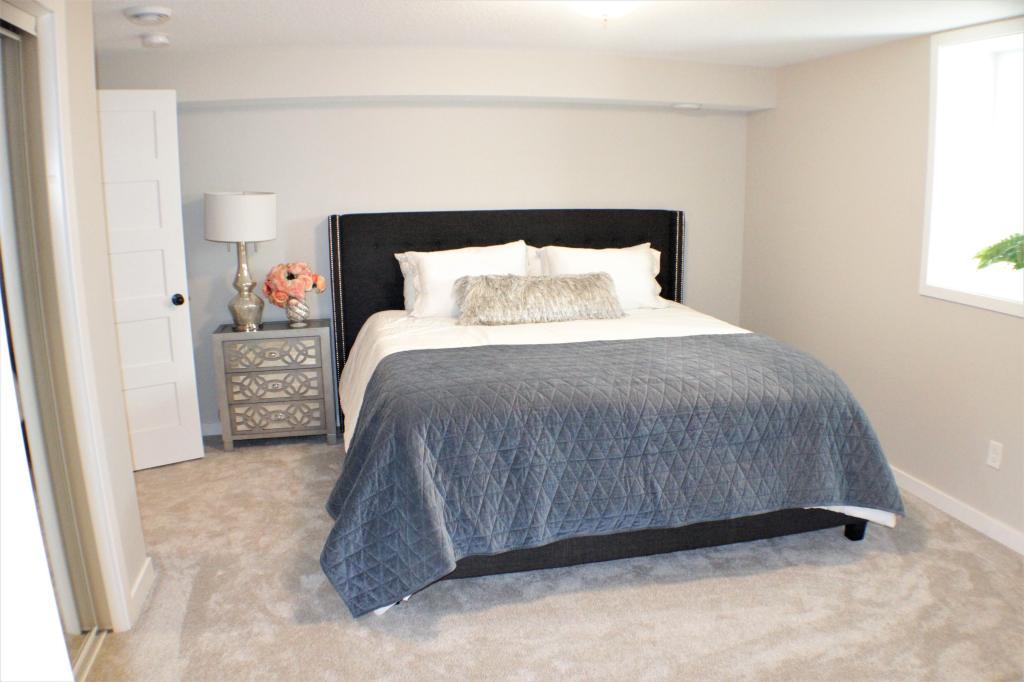 5221 Meadow Ridge Edina, MN 55439 - Photo 20 of 49