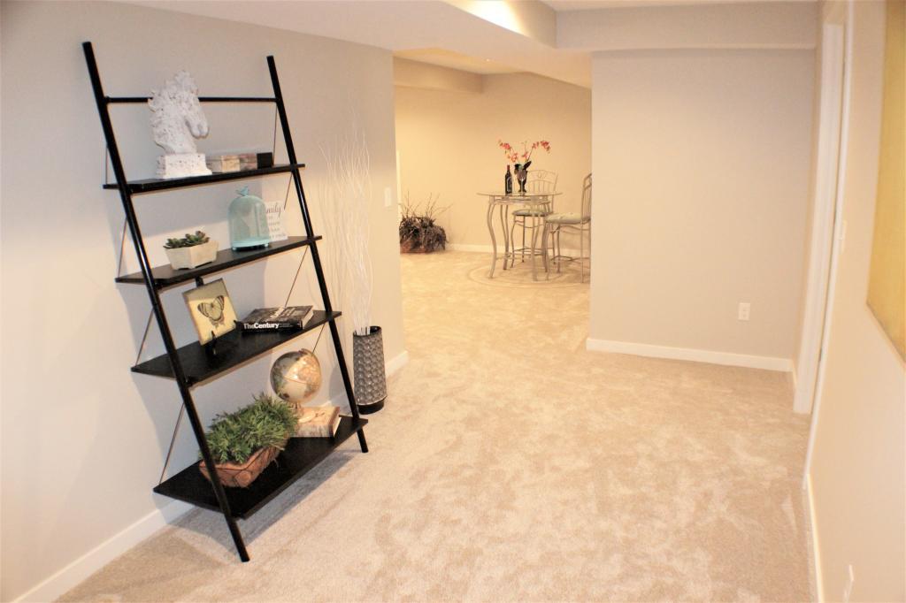 5221 Meadow Ridge Edina, MN 55439 - Photo 22 of 49