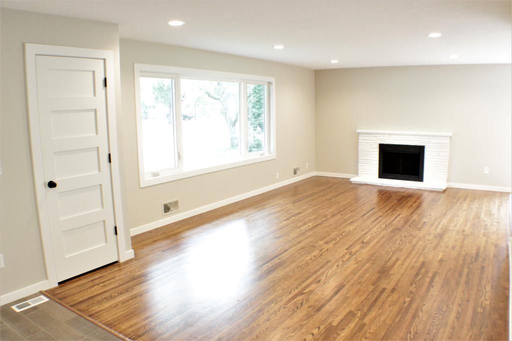 5221 Meadow Ridge Edina, MN 55439 - Photo 26 of 49