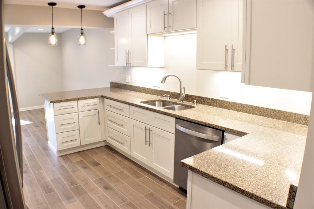 5221 Meadow Ridge Edina, MN 55439 - Photo 29 of 49