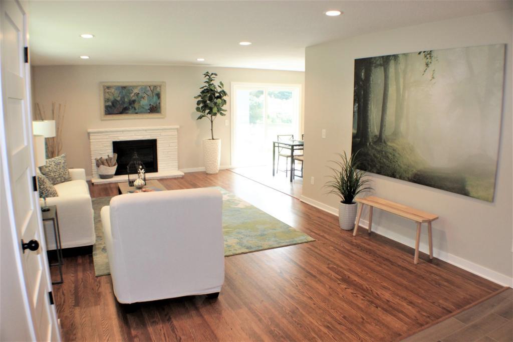 5221 Meadow Ridge Edina, MN 55439 - Photo 4 of 49