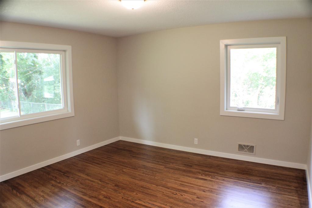 5221 Meadow Ridge Edina, MN 55439 - Photo 32 of 49