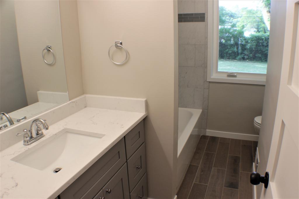 5221 Meadow Ridge Edina, MN 55439 - Photo 35 of 49