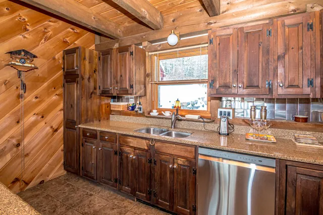 $850,000 | 19 Lower Highlands Road, Jackson, NH 03846