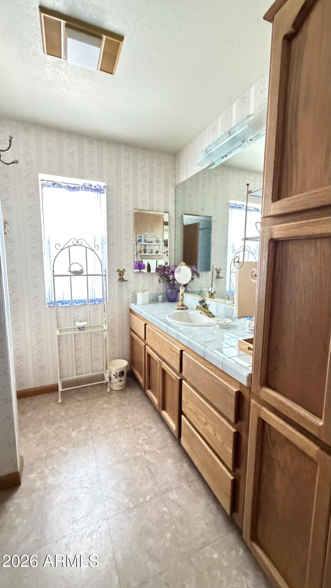 3765 East Montezuma Avenue Rimrock, AZ 86335 - Photo 18 of 31 Bathroom 2