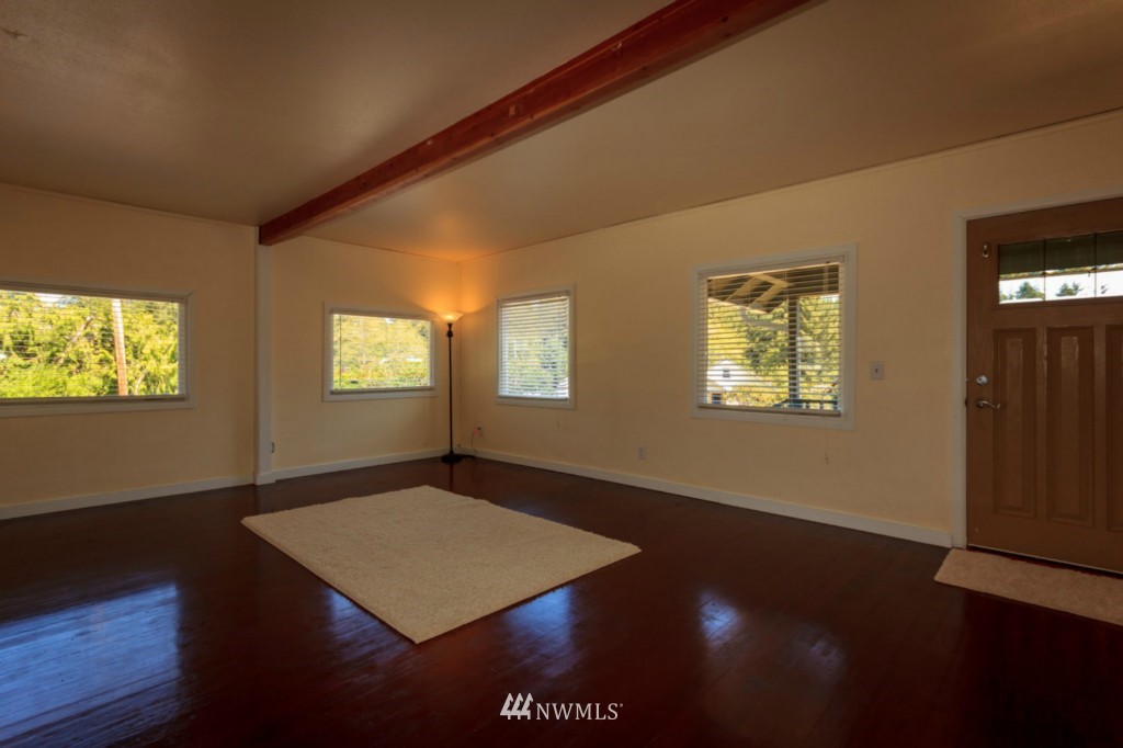 2823 Wishkah Road Aberdeen, WA 98520 - Photo 2 of 20 Gallery Image 2