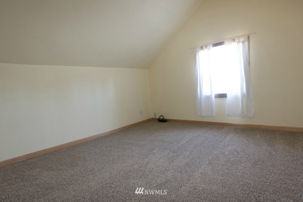 2823 Wishkah Road Aberdeen, WA 98520 - Photo 12 of 20 Gallery Image 12