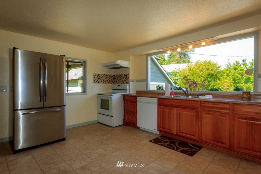 2823 Wishkah Road Aberdeen, WA 98520 - Photo 3 of 20 Gallery Image 3