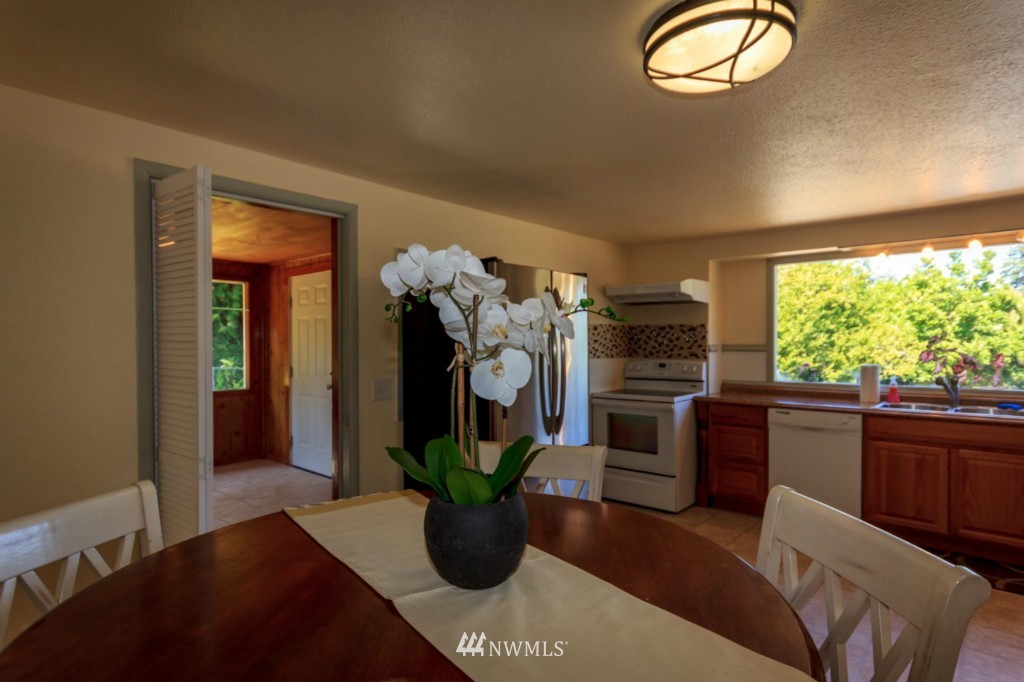 2823 Wishkah Road Aberdeen, WA 98520 - Photo 5 of 20 Gallery Image 5