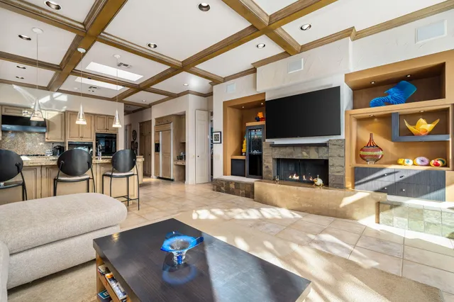 $2,595,000 | 206 Crystal Bay Court, Rancho Mirage, CA 92270