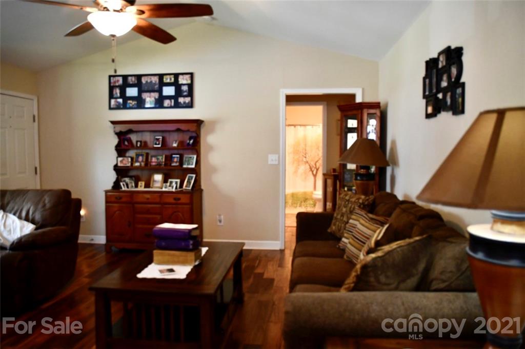 21 Surrett Road Candler, NC 28715 - Photo 5 of 20 Gallery Image 5