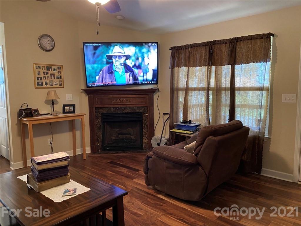 21 Surrett Road Candler, NC 28715 - Photo 8 of 20 Gallery Image 8