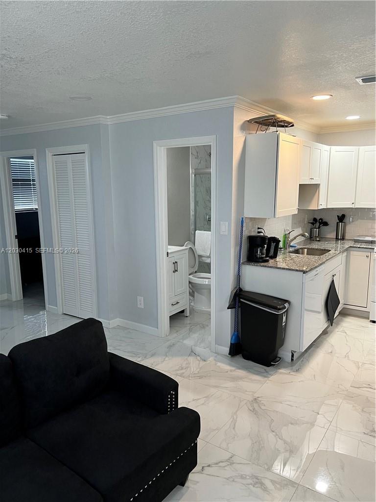2240 Simms Street, Unit 3 Hollywood, FL 33020 - Photo 4 of 5