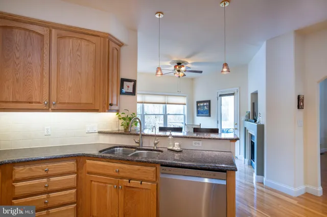 $750,000 | 130 Oak Pointe Circle, State College, PA 16801