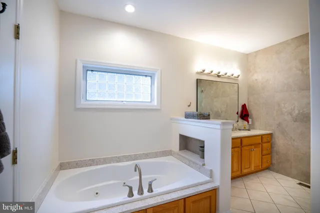 $750,000 | 130 Oak Pointe Circle, State College, PA 16801