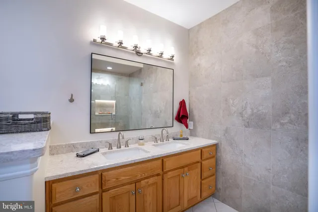 $750,000 | 130 Oak Pointe Circle, State College, PA 16801