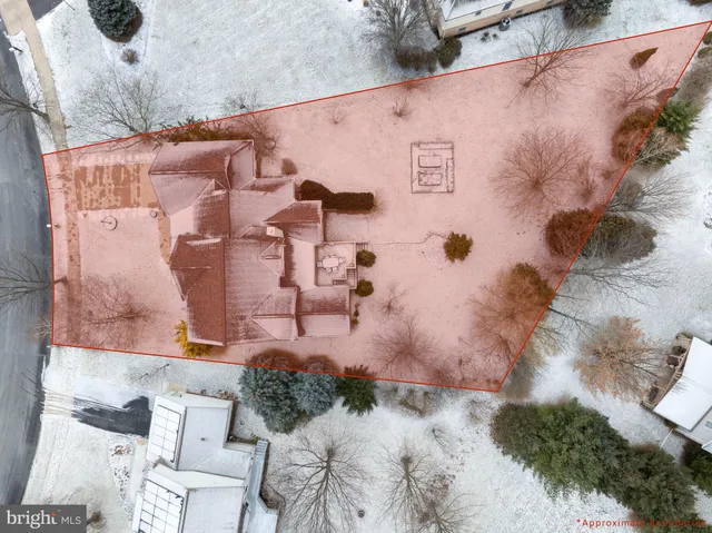 $750,000 | 130 Oak Pointe Circle, State College, PA 16801