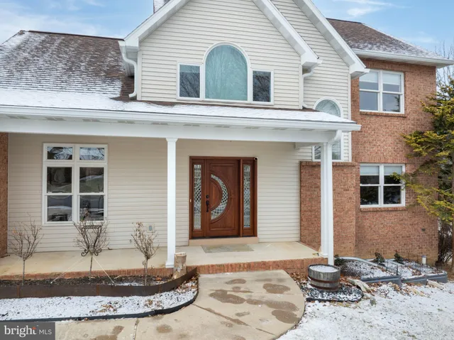 $750,000 | 130 Oak Pointe Circle, State College, PA 16801