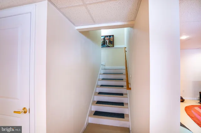 $750,000 | 130 Oak Pointe Circle, State College, PA 16801