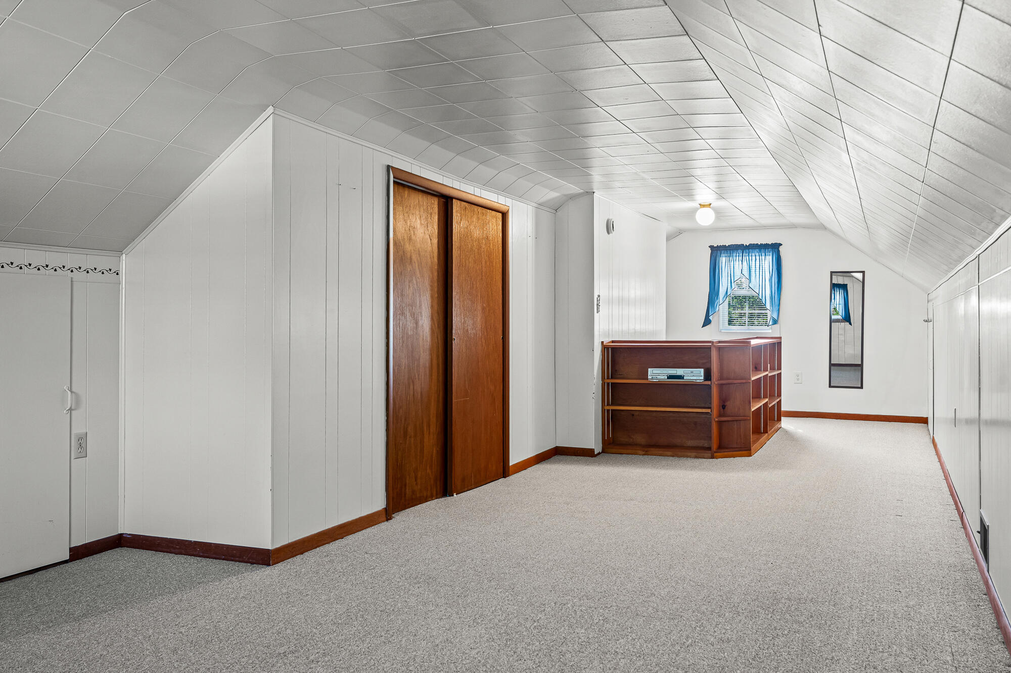 109 Madison Street Arcadia, WI 54612 - Photo 21 of 30 Bedroom - Upper