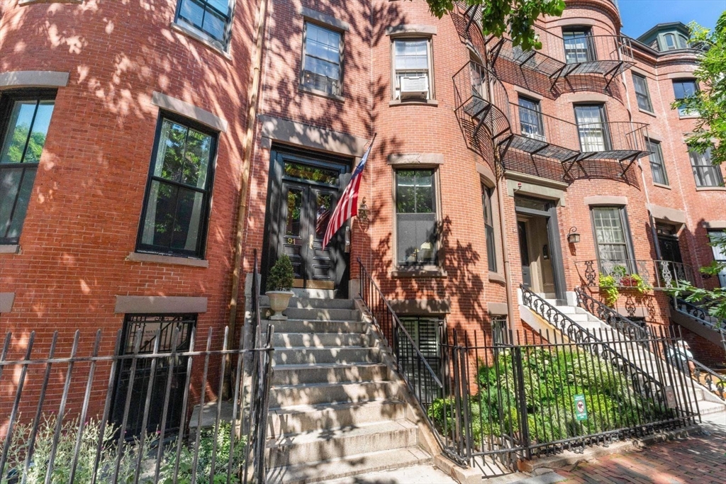 91 Waltham Street, Unit 4 Boston, MA 02118 - Photo 25 of 26 front view of a brick building