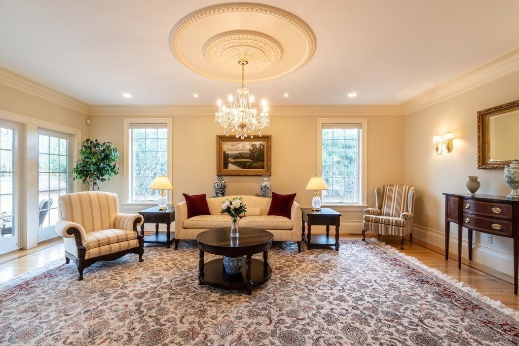 16 Country Way Needham, MA 02492 - Photo 8 of 42