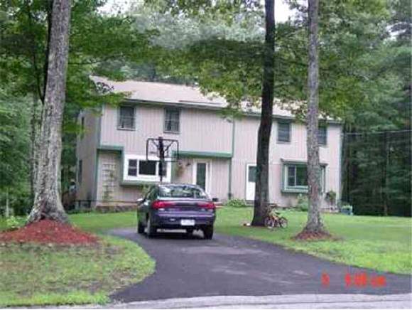 36 R Elwood Road, Unit 1 Derry, NH 03038 - Photo 1 of 4