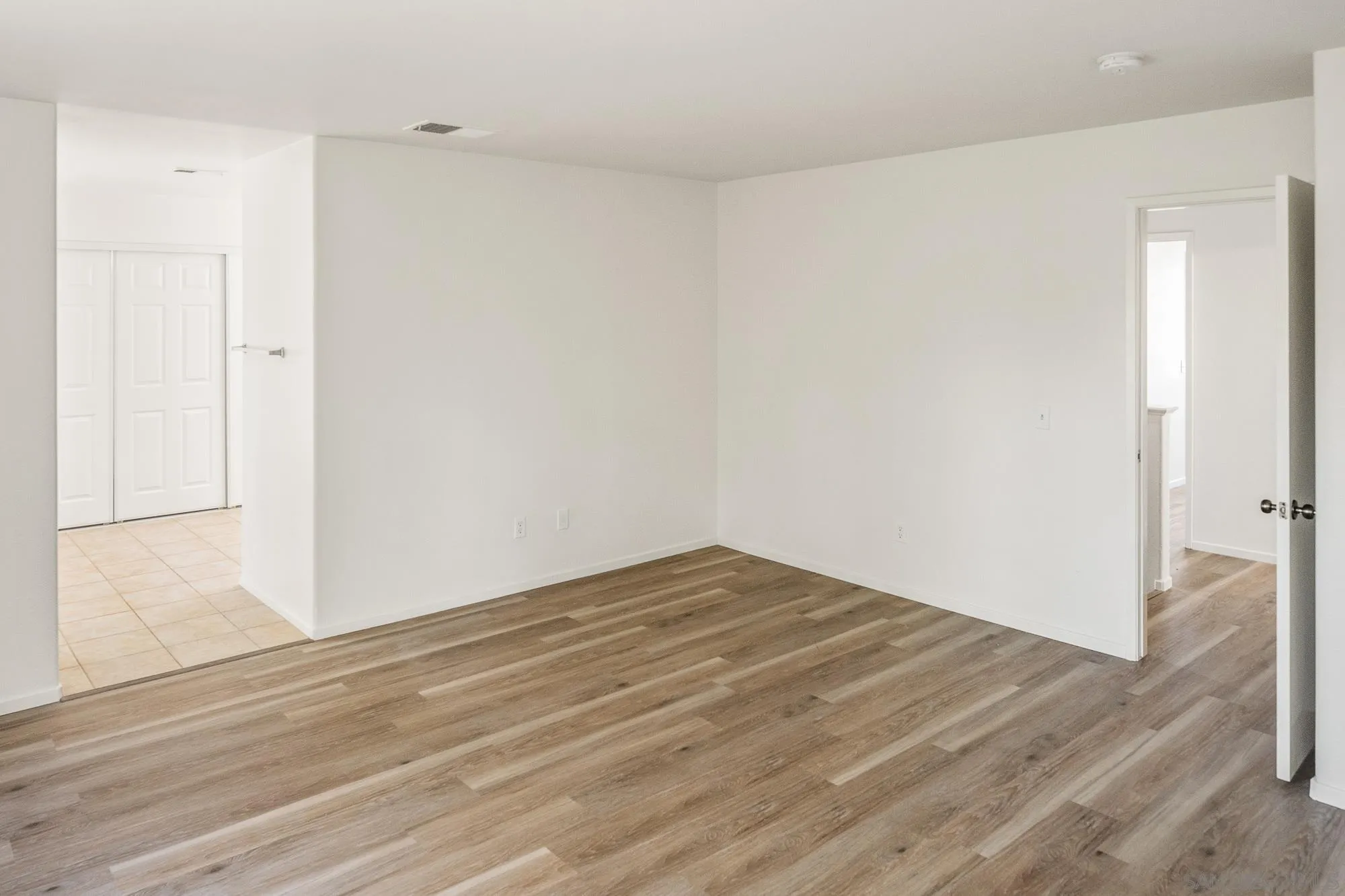 342 Spring Canyon Way Oceanside, CA 92057 - Photo 11 of 22 Gallery Image 11