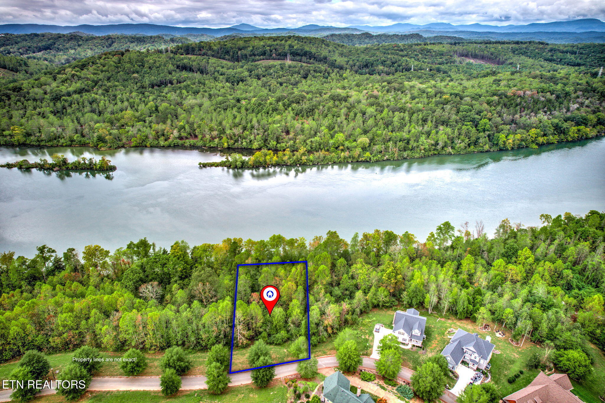 154 Pineberry East Road, Unit 165 Oak Ridge, TN 37830 - Photo 8 of 22 154 drone 5