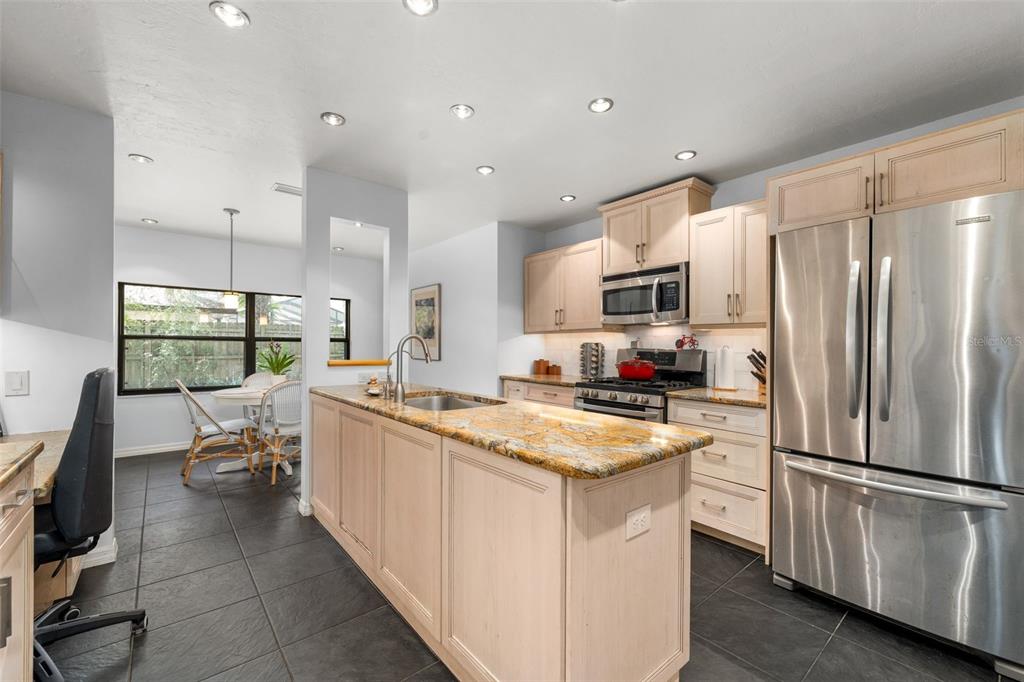 908 Southwest 82 Terrace Gainesville, FL 32607 - Photo 8 of 45 Gallery Image 8