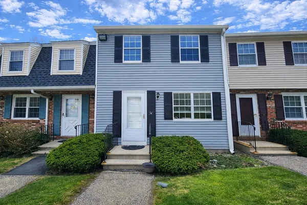 $424,900 | 46 Pawtucket Boulevard, Unit 34, Tyngsborough, MA 01879