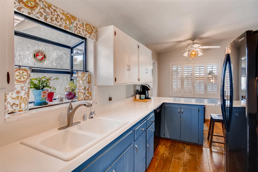 2731 Murray Ridge Road San Diego, CA 92123 - Photo 5 of 20