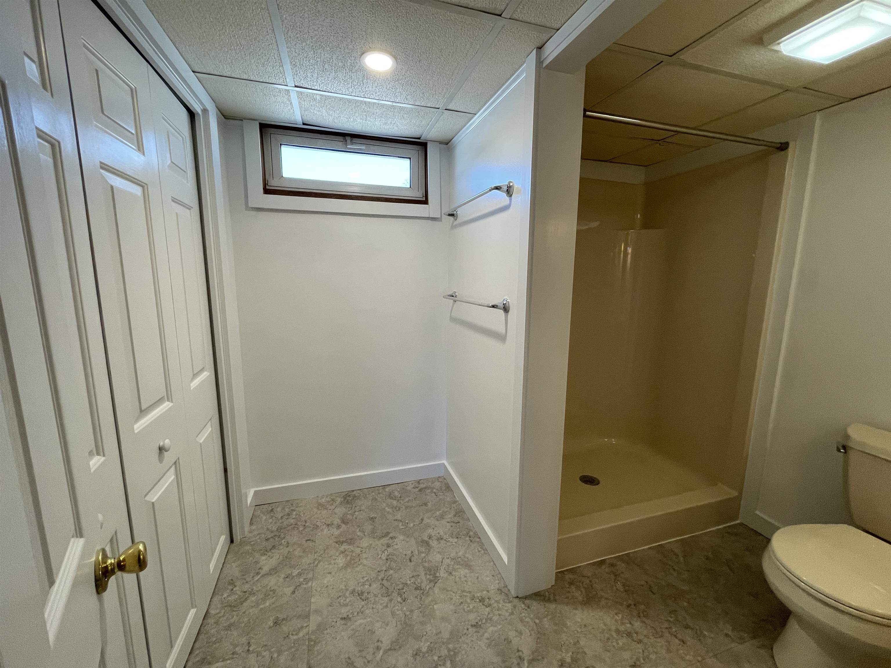 14 A Madison Avenue Rochester, NH 03867 - Photo 19 of 36 Gallery Image 19