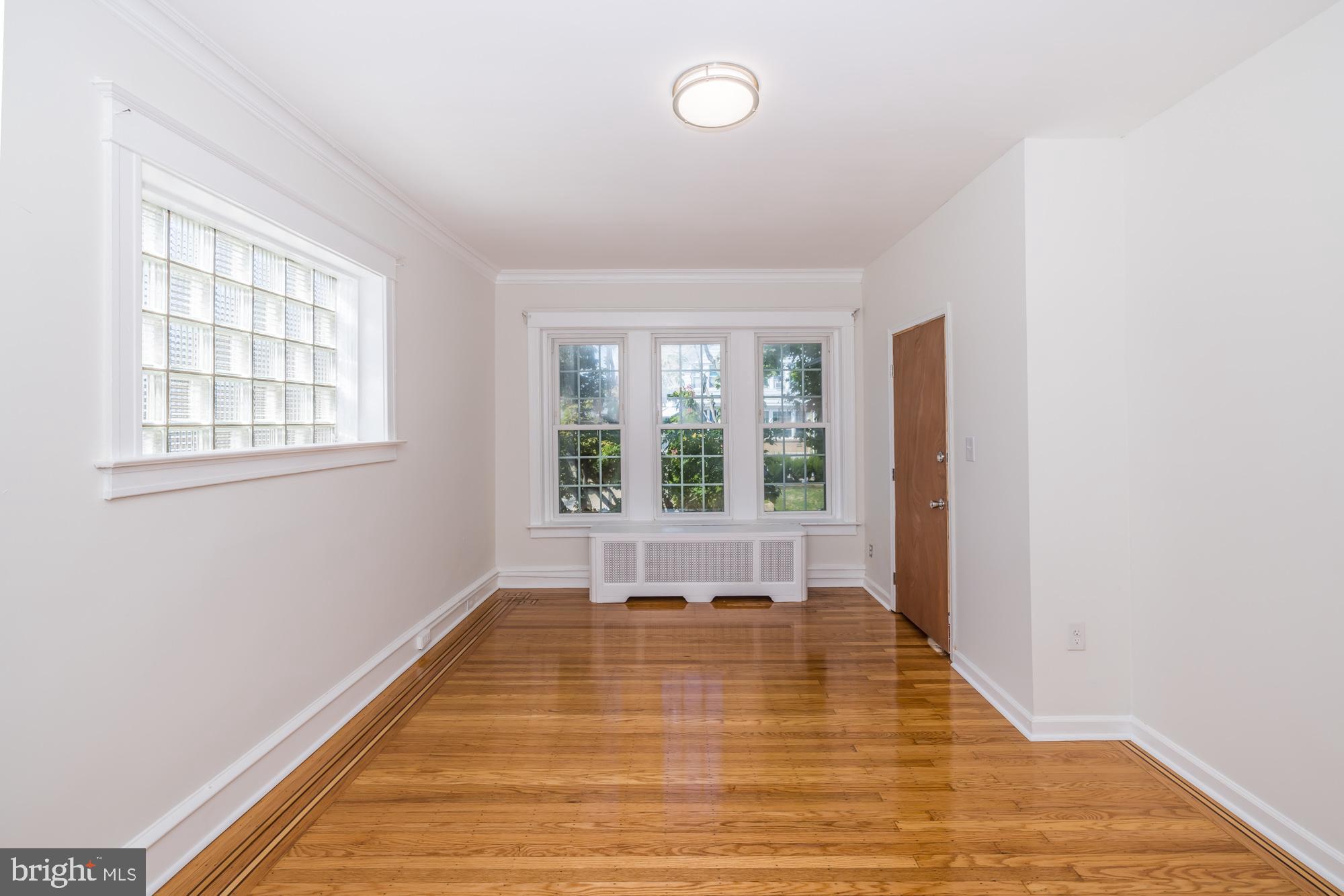 701 Kenmore Road Philadelphia, PA 19151 - Photo 3 of 23 Gallery Image 3