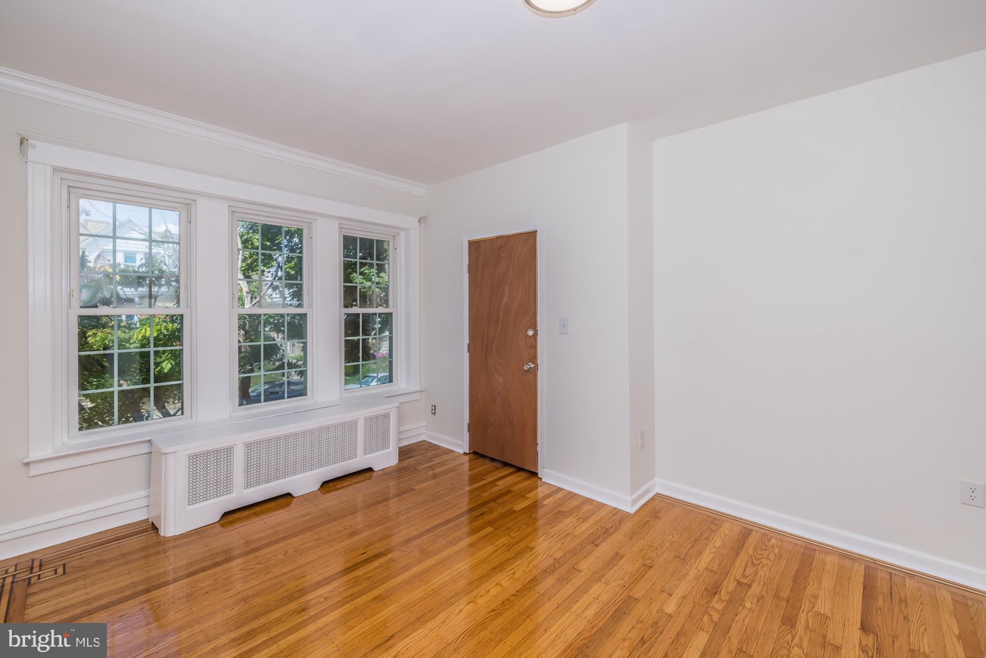 701 Kenmore Road Philadelphia, PA 19151 - Photo 4 of 23 Gallery Image 4