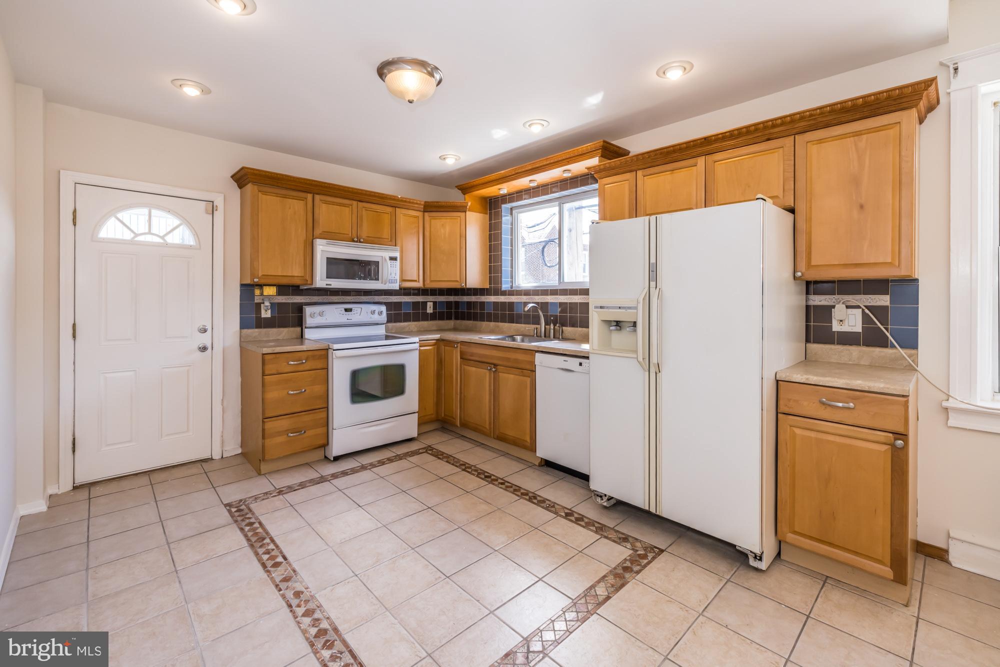 701 Kenmore Road Philadelphia, PA 19151 - Photo 9 of 23 Gallery Image 9