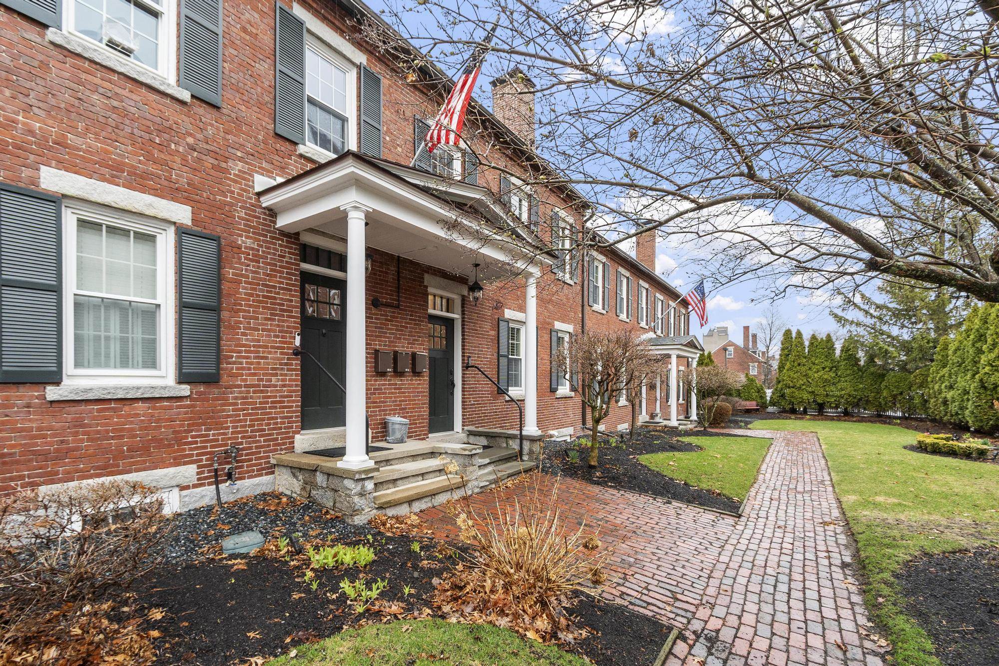 67 West Merrimack Street, Unit 2 Manchester, NH 03101 - Photo 2 of 32