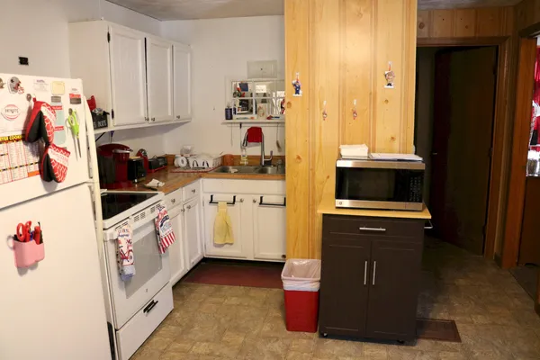 $159,900 | 8 Preble Avenue, Madison, ME 04950