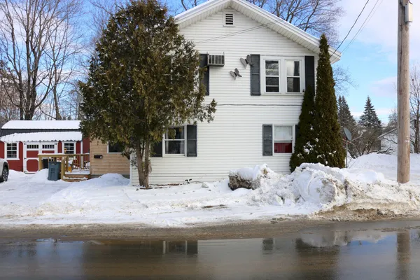 $159,900 | 8 Preble Avenue, Madison, ME 04950