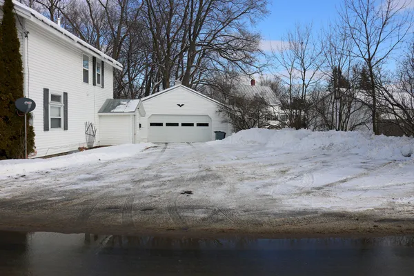 $159,900 | 8 Preble Avenue, Madison, ME 04950