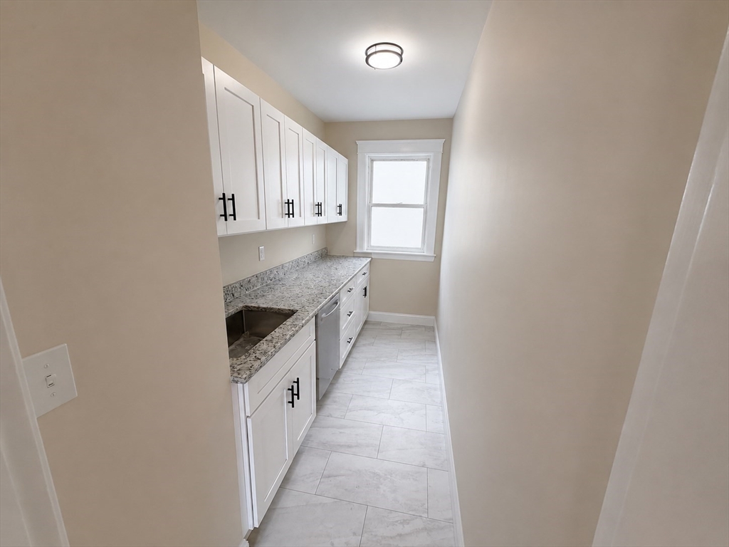 10 Tower Street, Unit 2 Worcester, MA 01606 - Photo 3 of 12