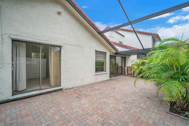 a park view with a entertaining space