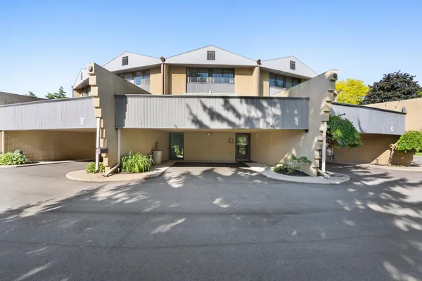 $217,900 | 4545 West Pine Street, Appleton, WI 54914